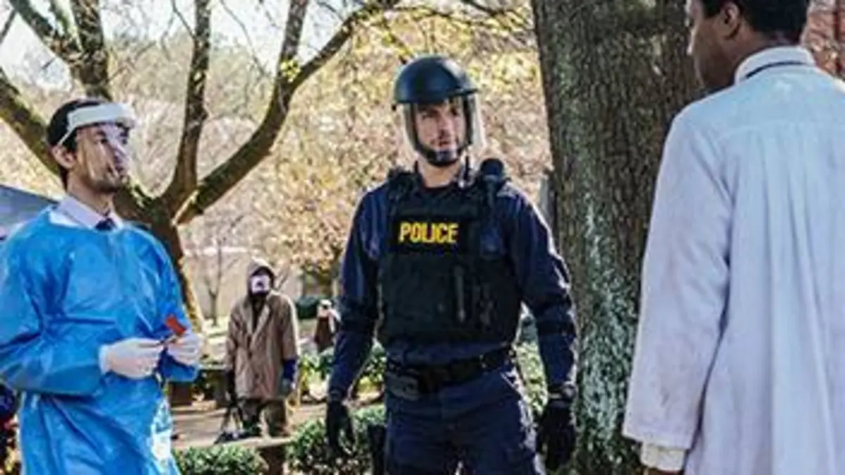 Containment S01E13 Des vies à reconstruire