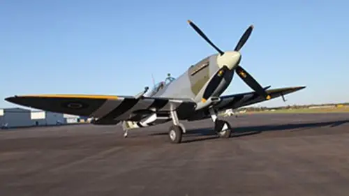 Convois XXL S05E02 Spitfire de rêve / Livraison historique