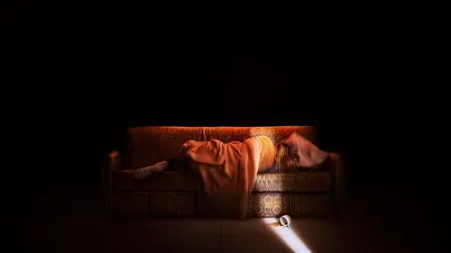 Casting Couchsurfing : Le prédateur des vacances