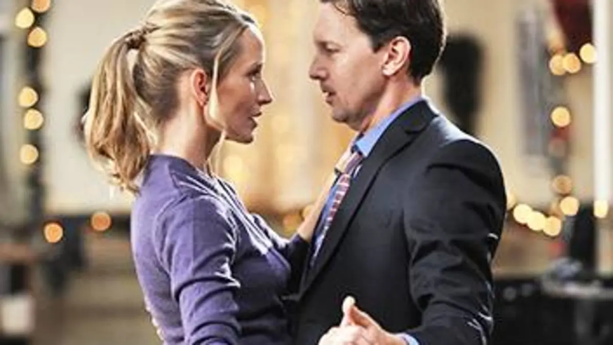 Coup de foudre à trois temps