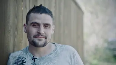 Balle perdue ou enfant en danger ?