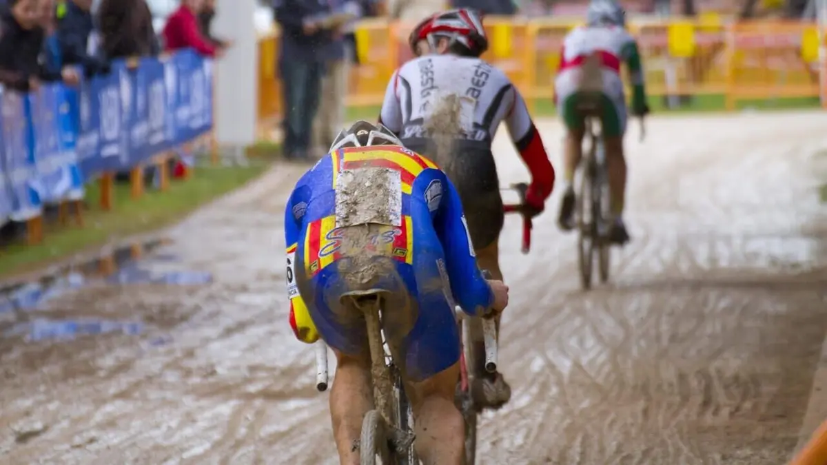 Course messieurs Cyclisme Coupe du monde à Besançon 2024-2025