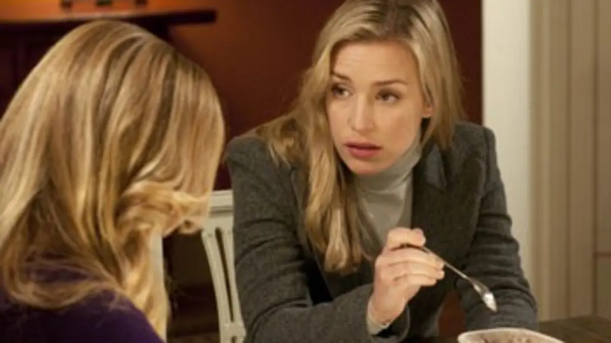 Covert Affairs S02E14 Mon père, ce traitre