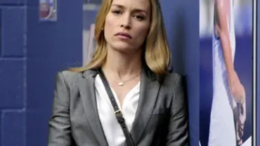 Covert Affairs S02E01 Comme au premier jour