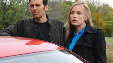 Covert Affairs S03E14 Faux et usage de faux