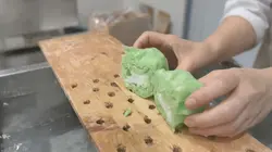 Crazy Asie S01E422 Unagi Pie Factory