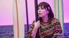 Rebecca Bunch dans Crazy Ex-Girlfriend S04E06 Je comprends ce que tu traverses (2018)