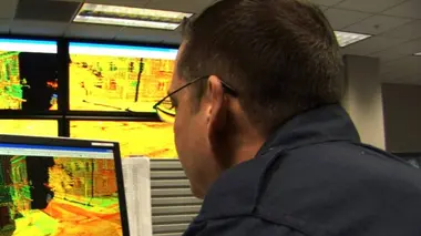 L'inconnu au 4x4 rouge