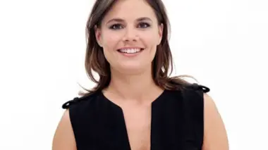 Robes noires et petit écran