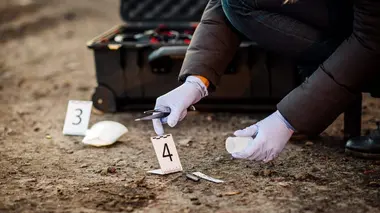 Crimes S01E04 Dans le centre Val-de-Loire