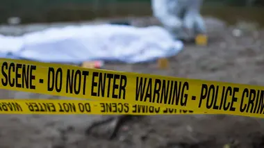 Crimes S01E11 Sur la Côte d'argent