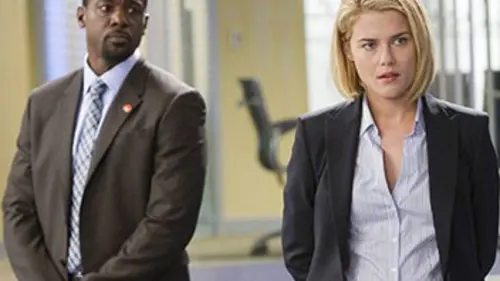 Crisis S01E05 Sur le fil du rasoir en streaming