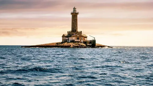 Croatie : les derniers gardiens de phare