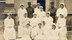 Croix-Rouge, des femmes dans la guerre