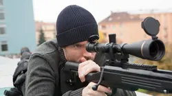 Crossing Lines  S02E01 19 heures pour agir