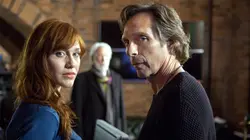 Sur 13ème Rue à 21h00 : Crossing Lines