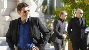 Crossing Lines S01E05 Jusqu'à ce que la haine nous sépare