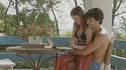Crush, l'amour chez les jeunes au temps du Covid