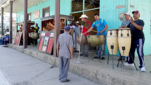 Cuba, danse avec les orgues de Barbarie