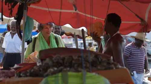 Curieuse de nature S03E00 Escargot petit gris sur Ré