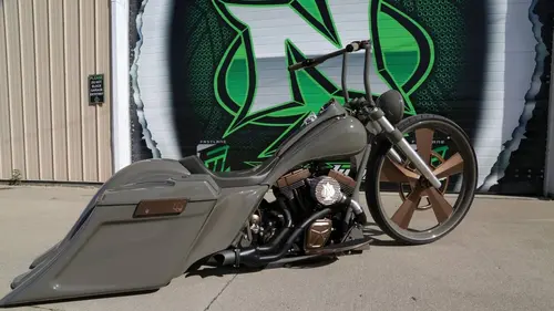 Custom d'enfer S02E04 La classe à Las Vegas !