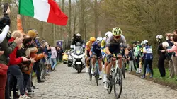 Visuel de A travers les Flandres