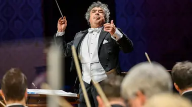 Czech Philharmonic, Semyon Bychkov, Augustin Hadelich : Dvořák