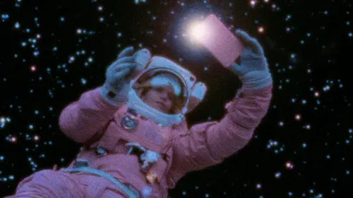 D'autres que moi S01E01 Une astronaute