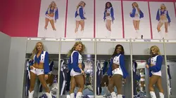 Dallas Cowboys Cheerleaders L'évaluation pré-saison