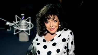 Dame Joan Collins : une actrice glamour mais sans fard