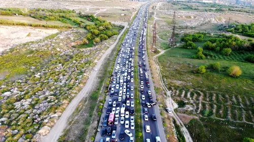 Dangers sur la route Neige, mauvais conducteurs, intersections