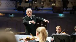 Daniel Barenboim dirige Ludwig van Beethoven : Symphonies n° 5 et n° 6