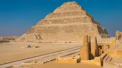 Dans l'ombre des pyramides