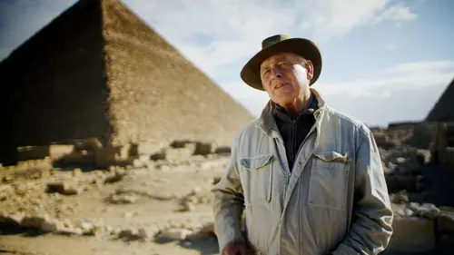 Dans l'ombre des pyramides