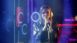 Dans le studio S01E04 Carla