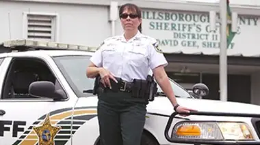 Dans les griffes du tueur S01E01 Lisa Noland