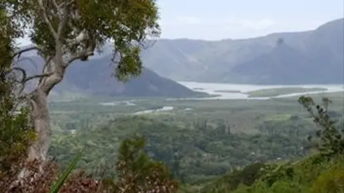 Dans les pas... S02E00 De la vie de Canala