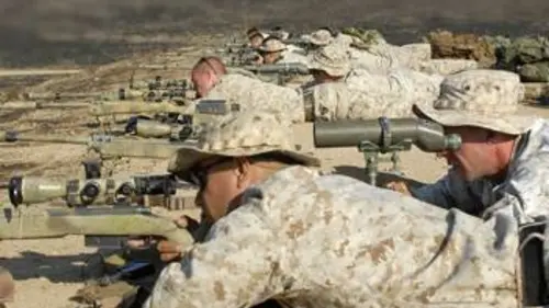 Dans les rangs des corps d'élite S01E06 Sniper de la marine