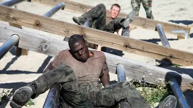 Dans les rangs des corps d'élite S02E04 École de soldats du génie