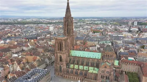 Dans les secrets des monuments de France Strasbourg