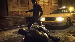 Daredevil S01E05 Un monde en feu