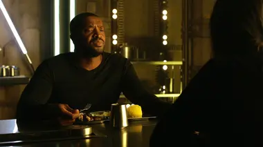 Dark Matter S02E05 Humaine débutante