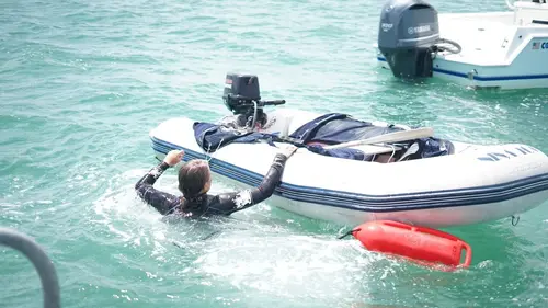 Dark Waters : les rivages de la mort Le bateau prend l'eau