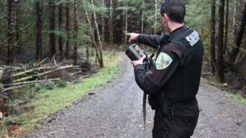 Dark Woods Justice S01E01 Prenez garde