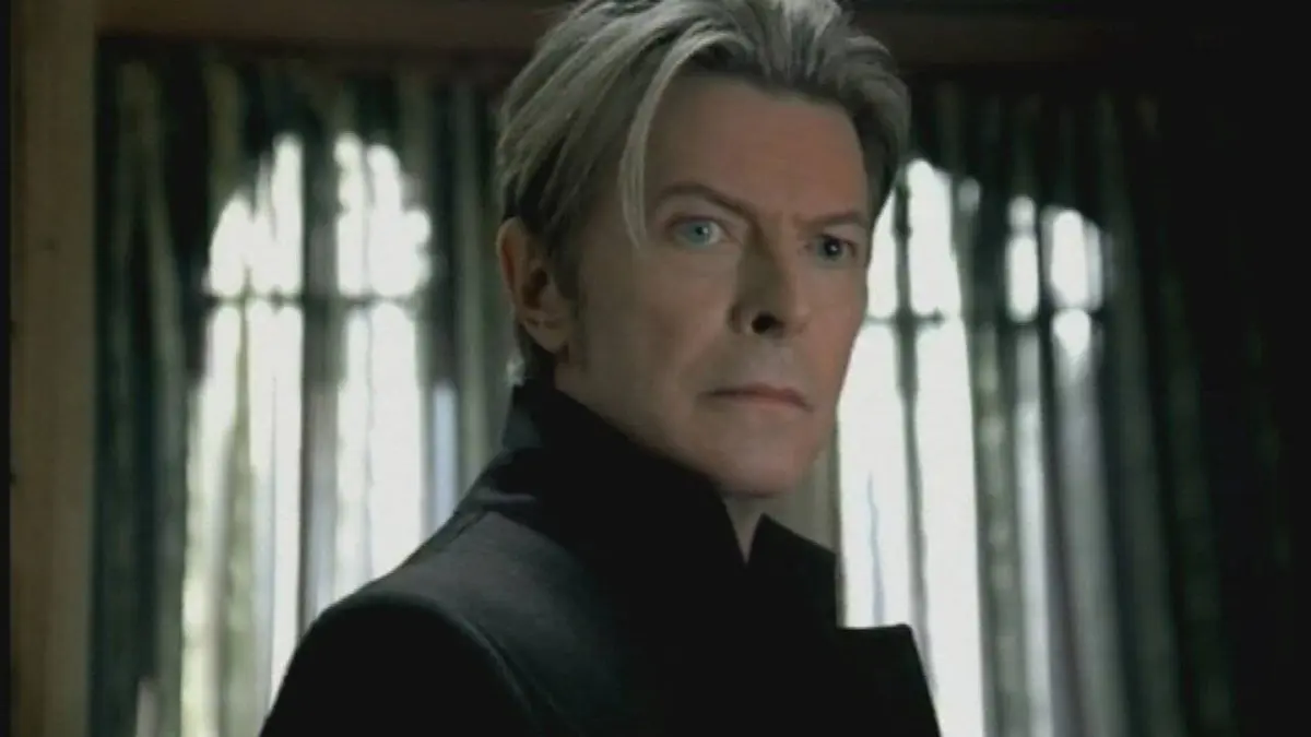 David Bowie: l'homme aux cent visages ou le fantôme d'Hérouville