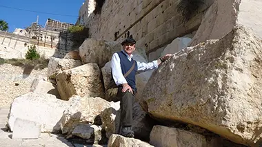 David Suchet dans les pas de Saint Paul