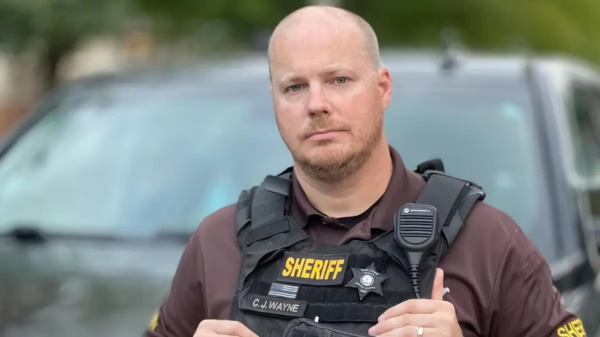 De Eerste op de Moordplek Bible in the Bath