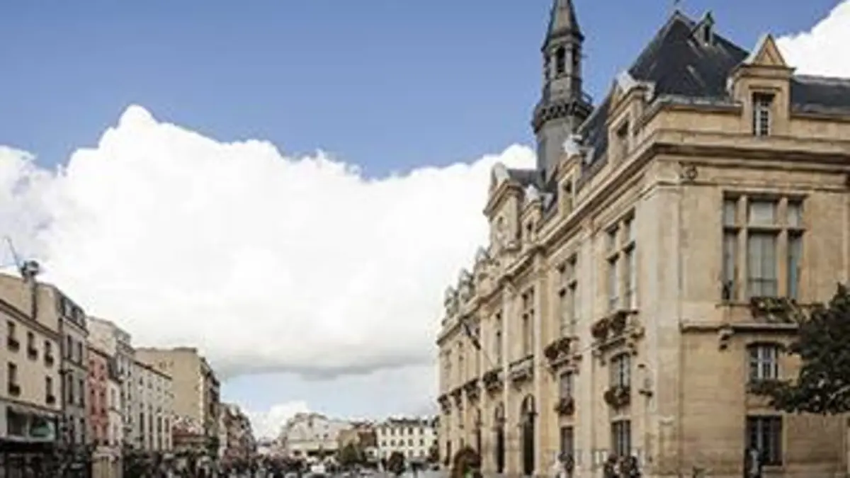 De l'autre côté du périph' : Saint-Denis, la ville aux deux visages