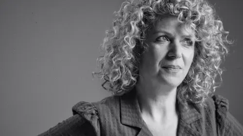 De l'ombre à la lumière Baya Kasmi