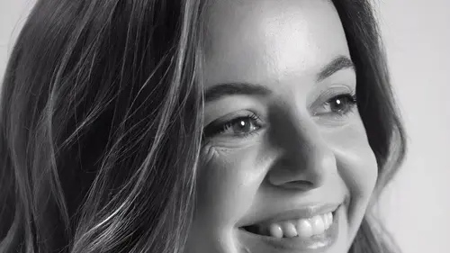 De l'ombre à la lumière Enya Baroux